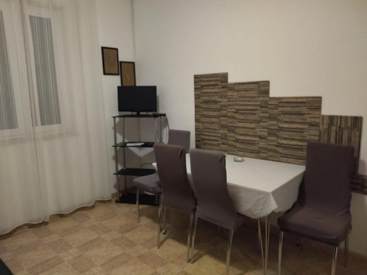 Apartments Maja I Mate Sućuraj Exteriér fotografie